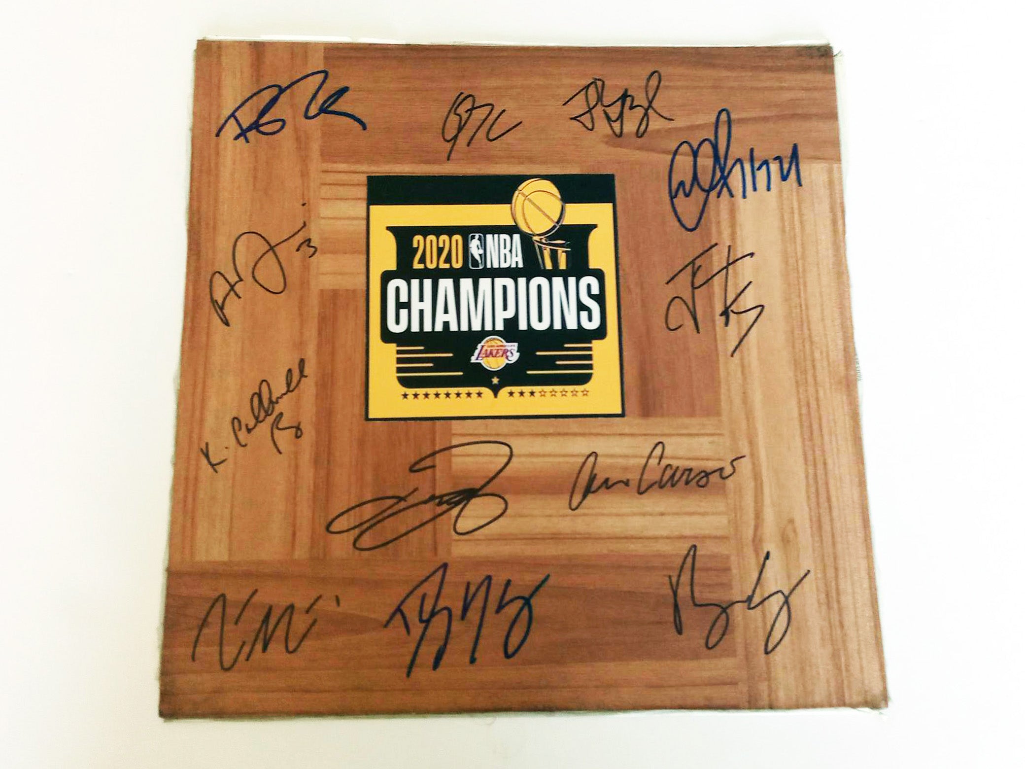 LeBron James, Anthony Davis, Los Angeles Lakers 2020 NBA champs 12x12 floorboard signed with proof