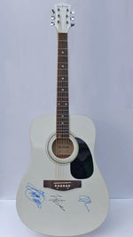 Load image into Gallery viewer, Dolly Parton, Linda Rondstadt and Emmy Lou Harris Full size 39&#39;&#39; Huntington acoustic guitar signed
