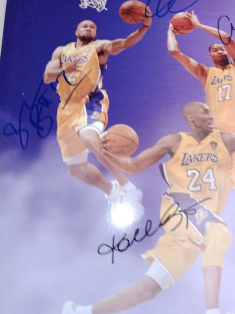 Kobe Bryant, Phil Jackson, Pau Gasol, Derek Fisher, Los Angeles Lakers 20x30 photo signed with proof - Awesome Artifacts 