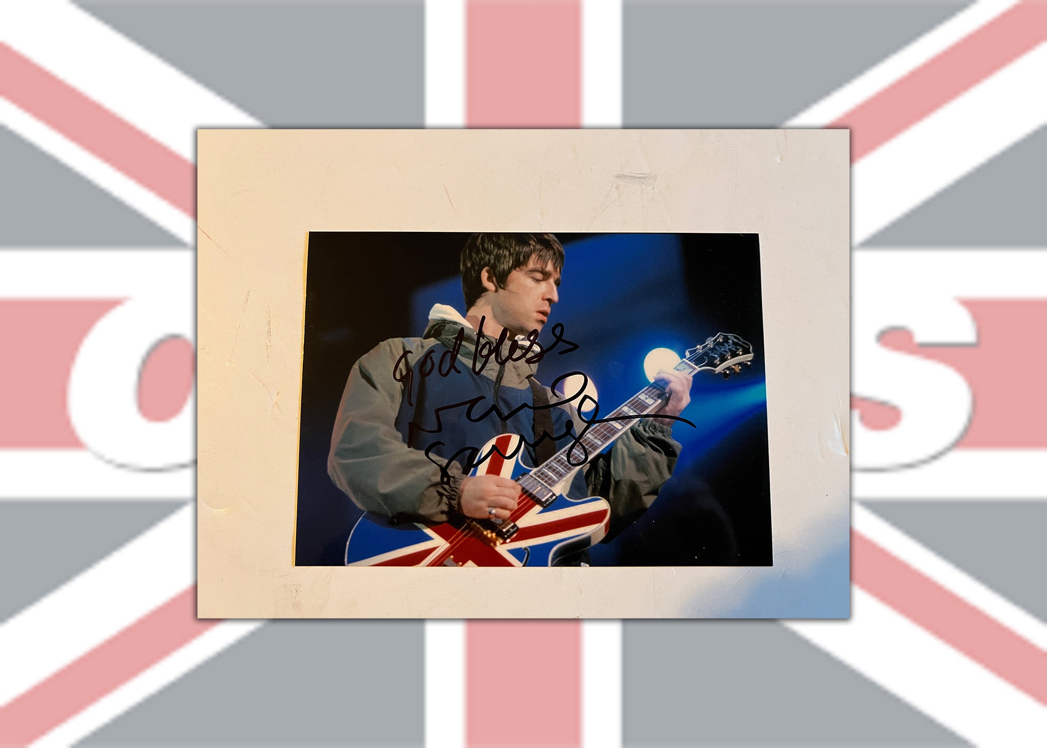 Noel Gallagher Oasis 5x7 photograph signed with proof