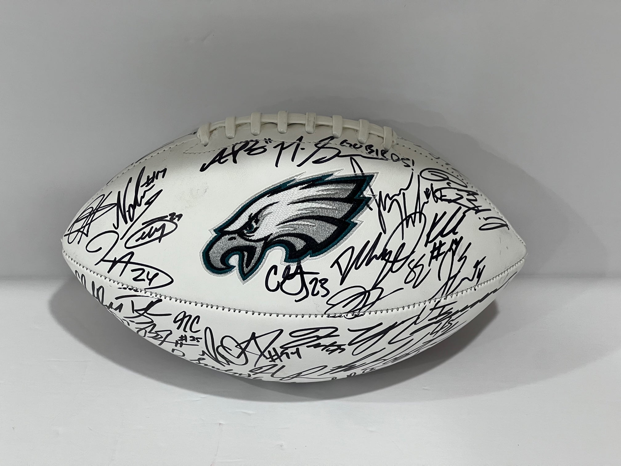 Awesome Artifacts Philadelphia Eagles 2022-23 Jalen Hurts, A.J. Brown, DeVonta Smith Team Signed Official Jalen Hurts Jersey with Proof by Awesome Artifact