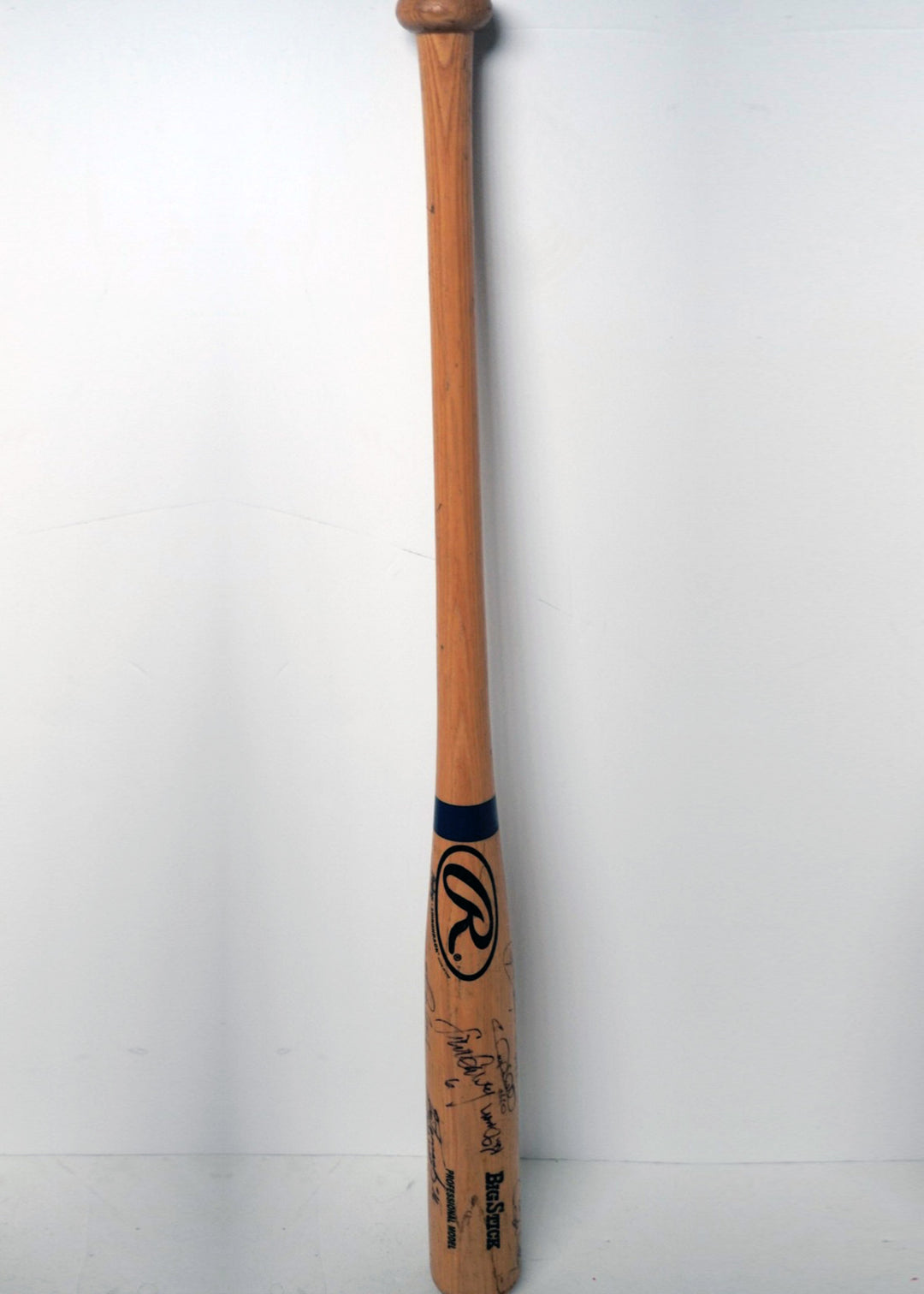 Steve Garvey, Gary Sheffield, Felix Hernandez, Steve Yeager, Ken Griffey Sr, Ryne Sandberg, Ron Cey baseball bat with proof - Awesome Artifacts 