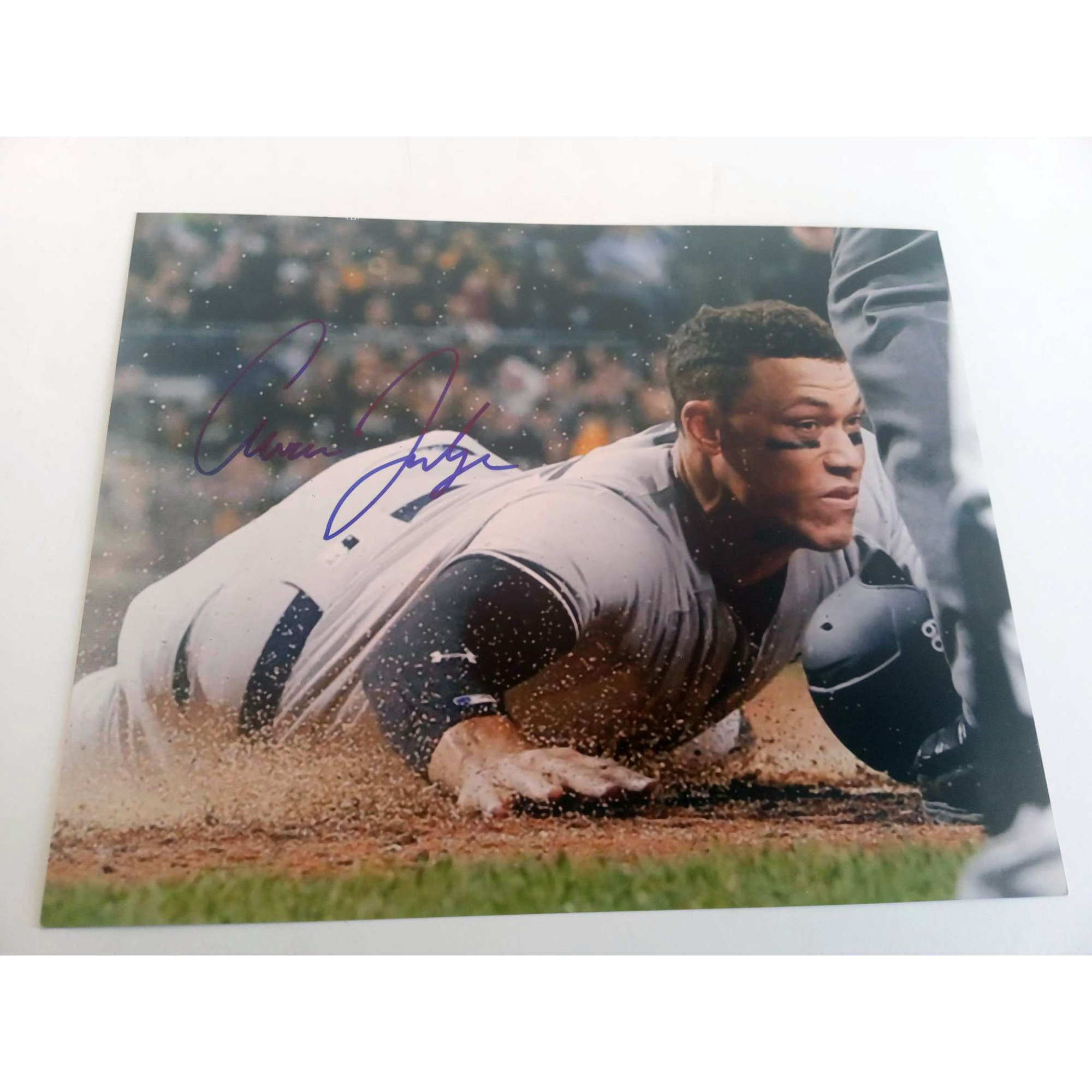 Aaron Judge 61 home runs New York Yankees 8 by 10 photo signed with proof
