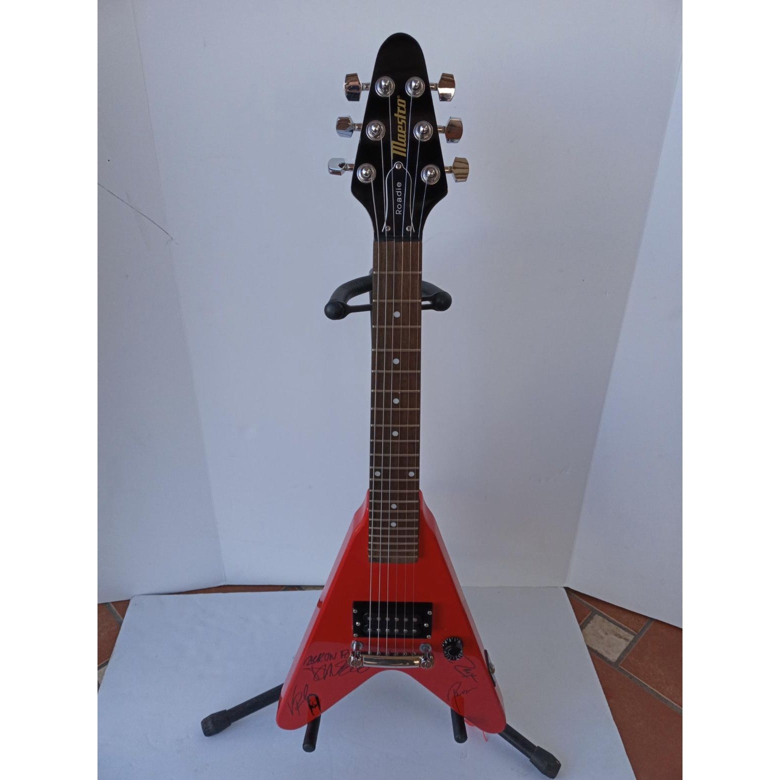 Pantera Phil Anselo Vinnie Paul Rex Brown Dimebag Darrell Abbott Moestro Mini V electric guitar 3/4 signed