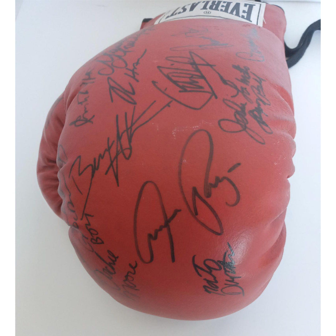 Jake LaMotta Marvin Hagler Carmen Basilio boxing Legend signed glove with proof