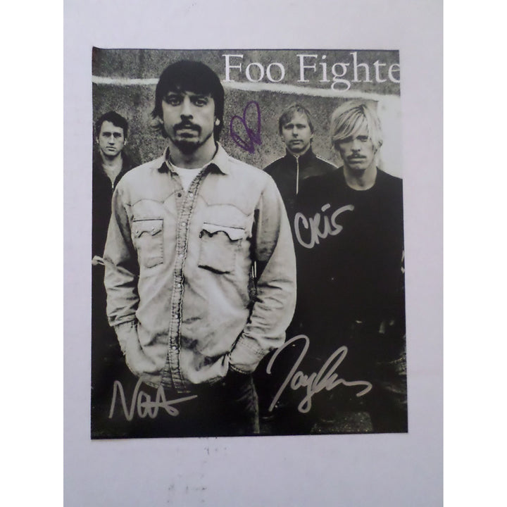 David Grohl and the Foo Fighters 8 x 10 sign photo