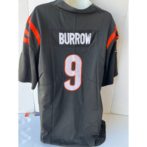 Joe Burrow Cincinnati Bengals game model jersey signed with proof