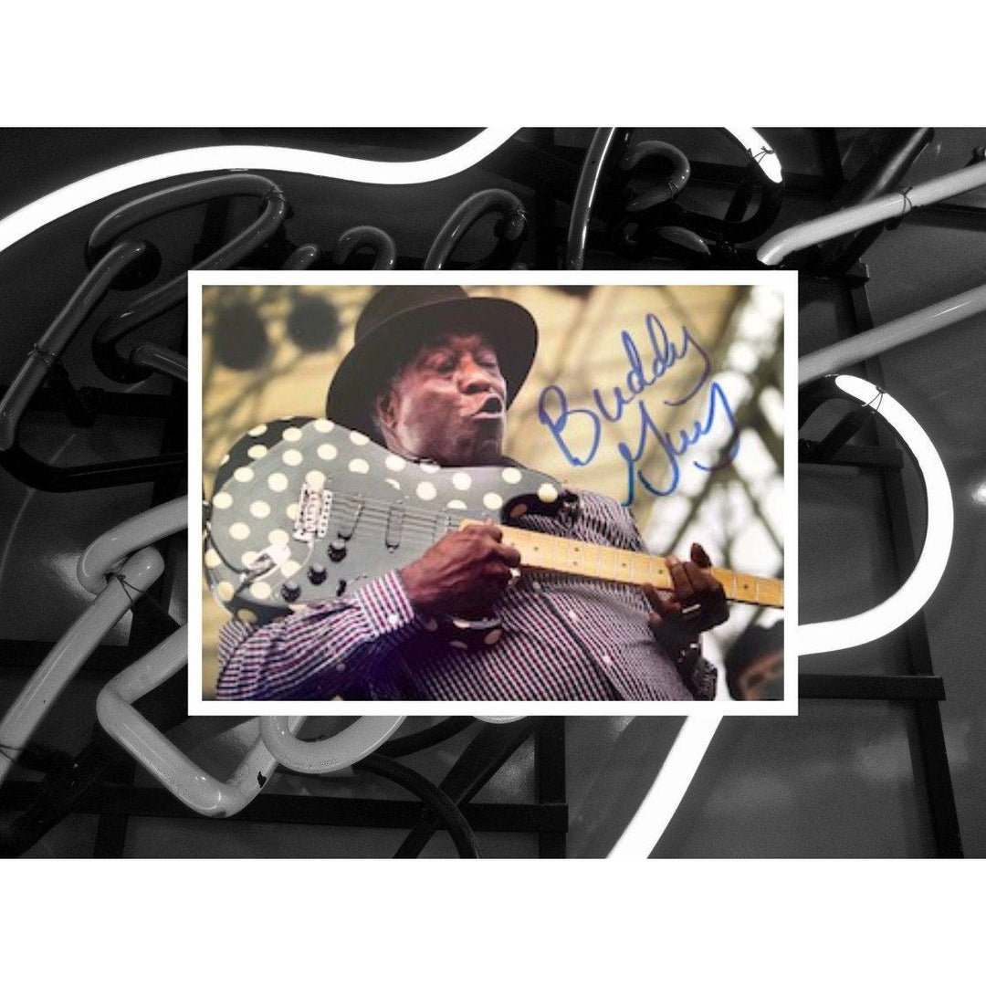 Buddy Guy 5 x 7 photo signed with proof