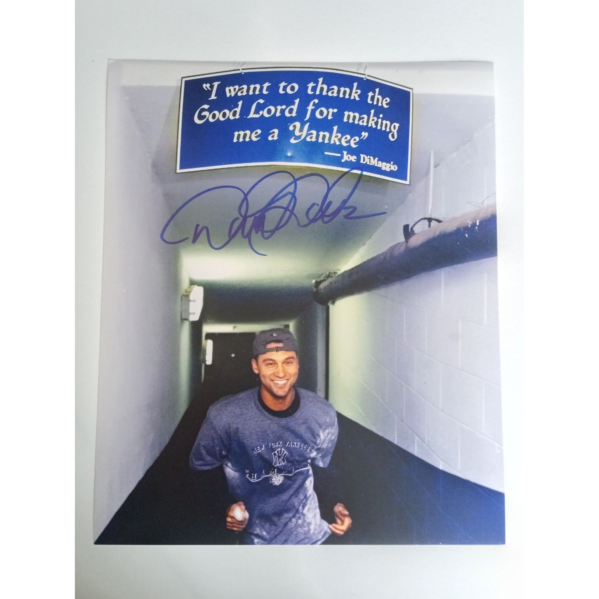 Derek Jeter New York Yankees 8 x 10 photo with proof
