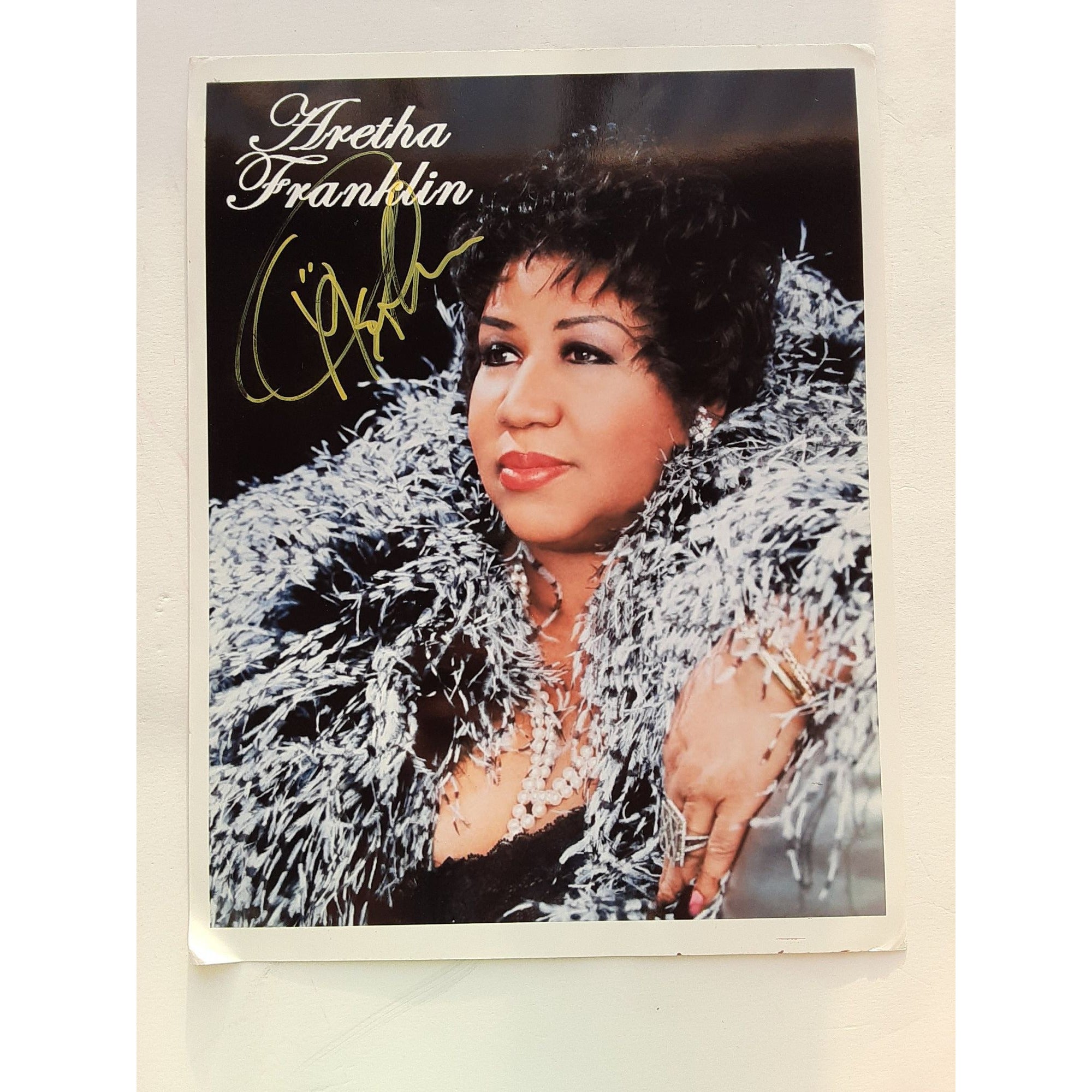 Aretha Franklin 8x10 photo signed