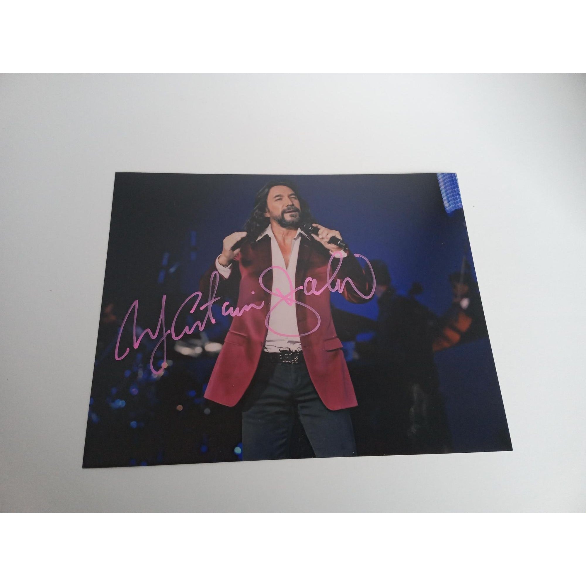 Marco Antonio Solis 8 x 10 photo signed with proof