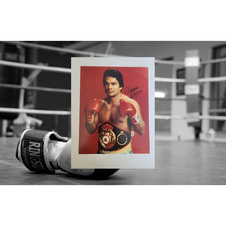 Roberto Duran 8 by 10 photo sign with proof - Awesome Artifacts 