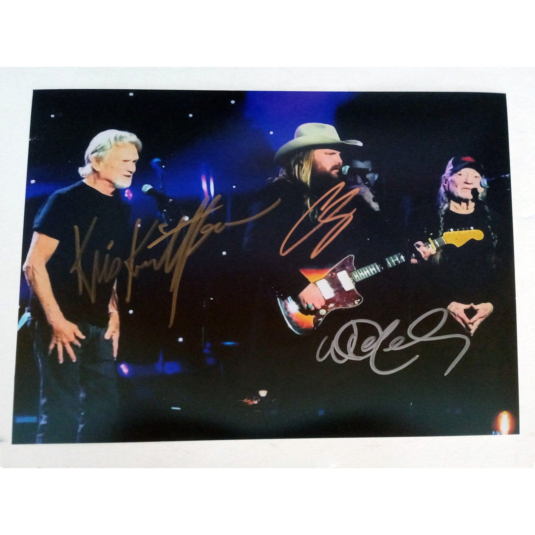 Willie Nelson Kris Kristofferson and Chris Singleton 8 x 10 photo signed with proof - Awesome Artifacts 