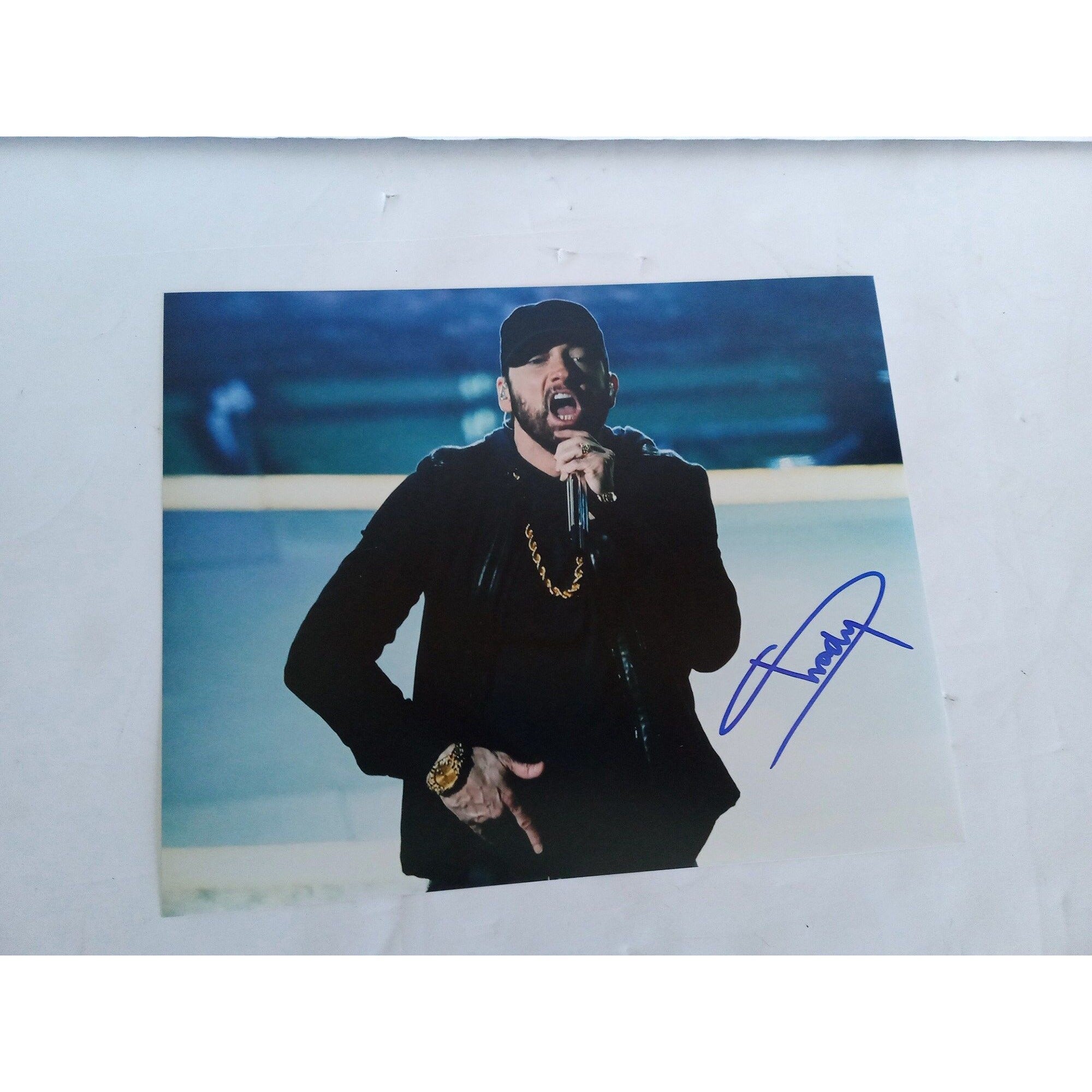 Eminem Marshall Mathers 8 by 10 signed photo with proof