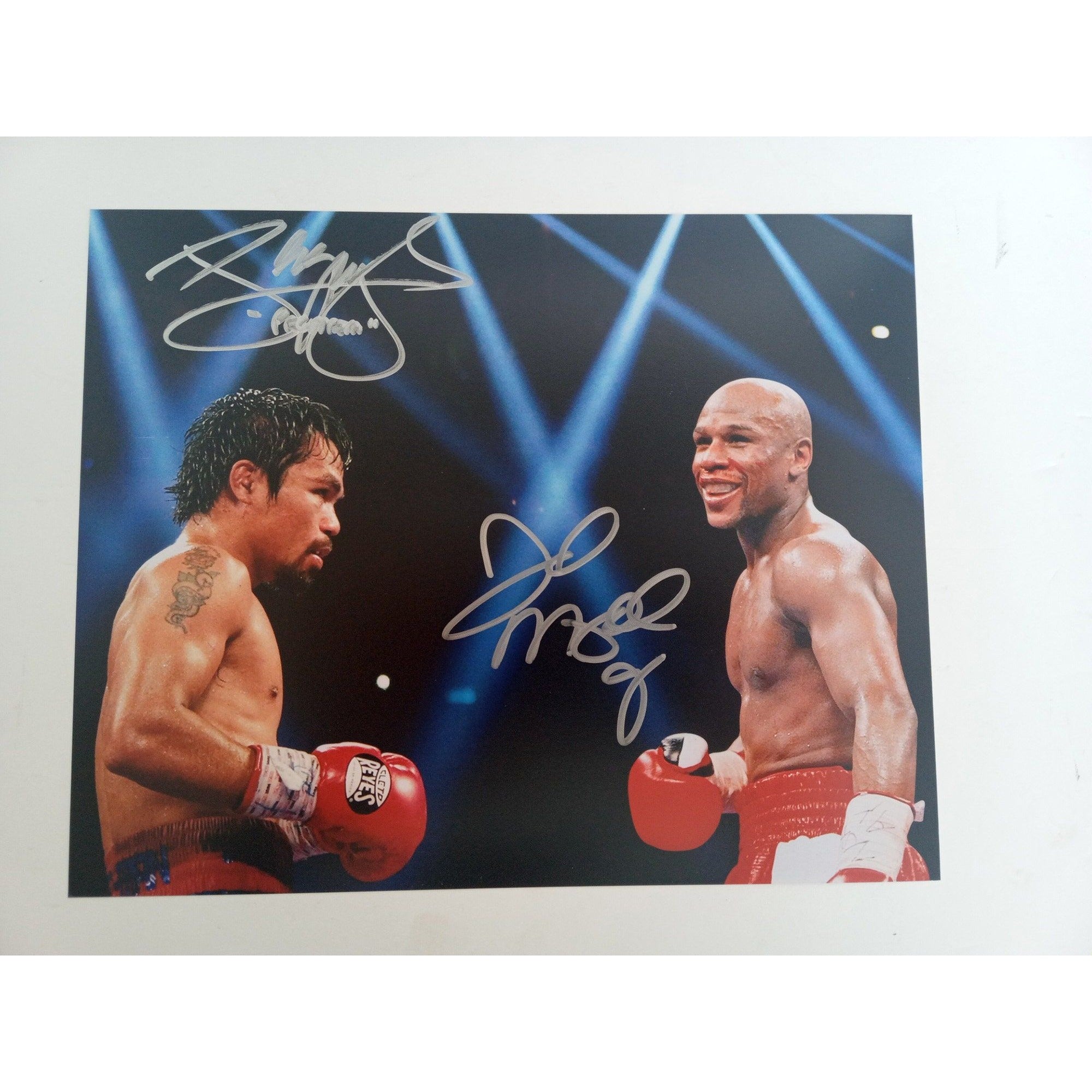 Boxing Manny Pacquiao and Floyd Mayweather Jr. 8 x 10 photo signed with proof