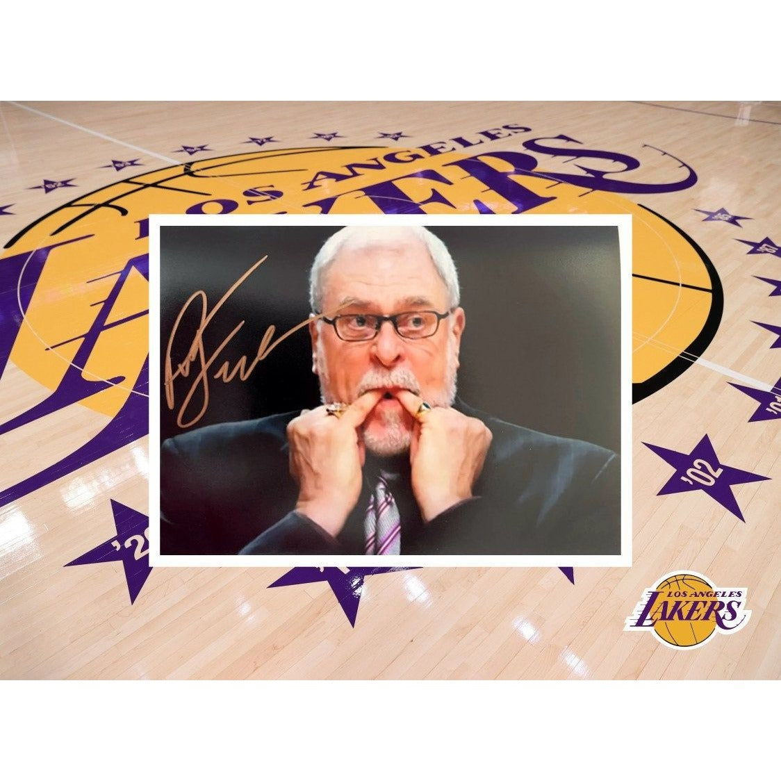 Phil Jackson Los Angeles Lakers 5 x 7 photo signed with proof