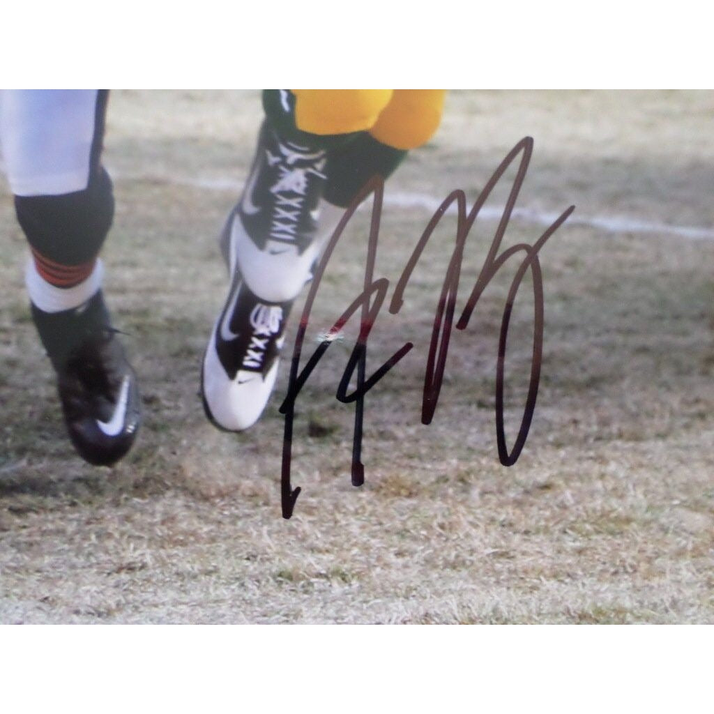 Aaron Rodgers Green Bay Packers 8 by 10 signed photo with proof