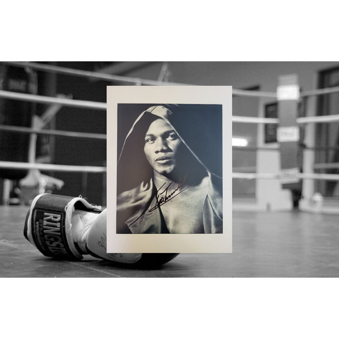 Felix Tito Trinidad 8 x 10 photo signed with proof