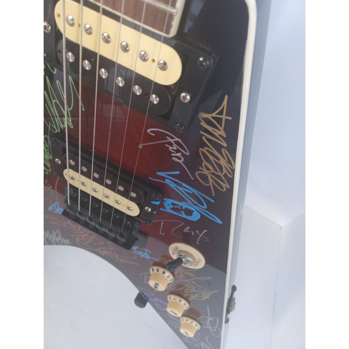 Metallica, Pantera, Judas Priest, Black Sabbath, Iron Maiden V electric guitar signed with proof