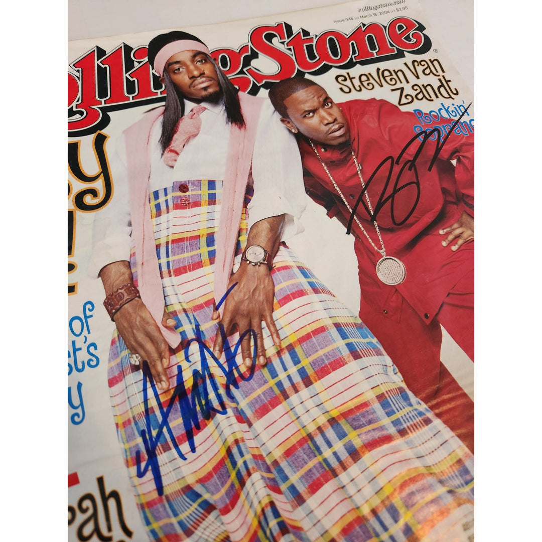 Andre 3000 and Big Boi Outkast Andre Benjamin and Antwan Patton signed Rolling Stone Magazine