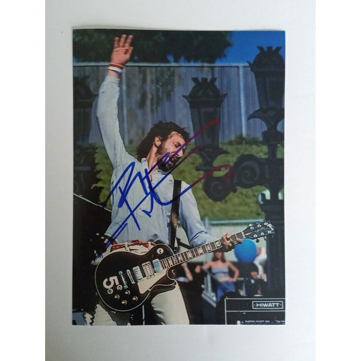 Pete Townshend of The Who 5x7 signed photo with proof - Awesome Artifacts 