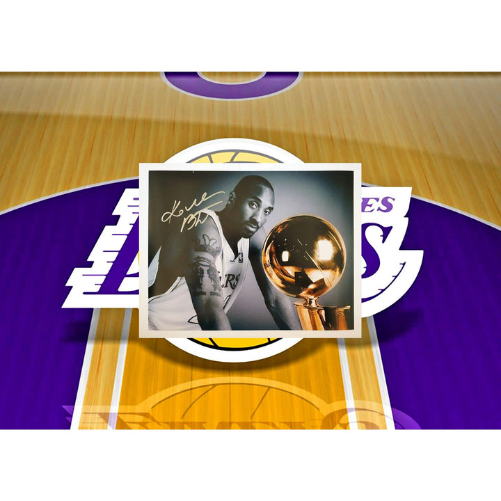 Kobe Bryant 8 by 10 signed photo with proof - Awesome Artifacts 