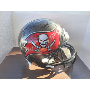 Tom Brady Tampa Bay Buccaneers 2020 Super Bowl champions Riddell replica full size helmet team signed with proof with free case