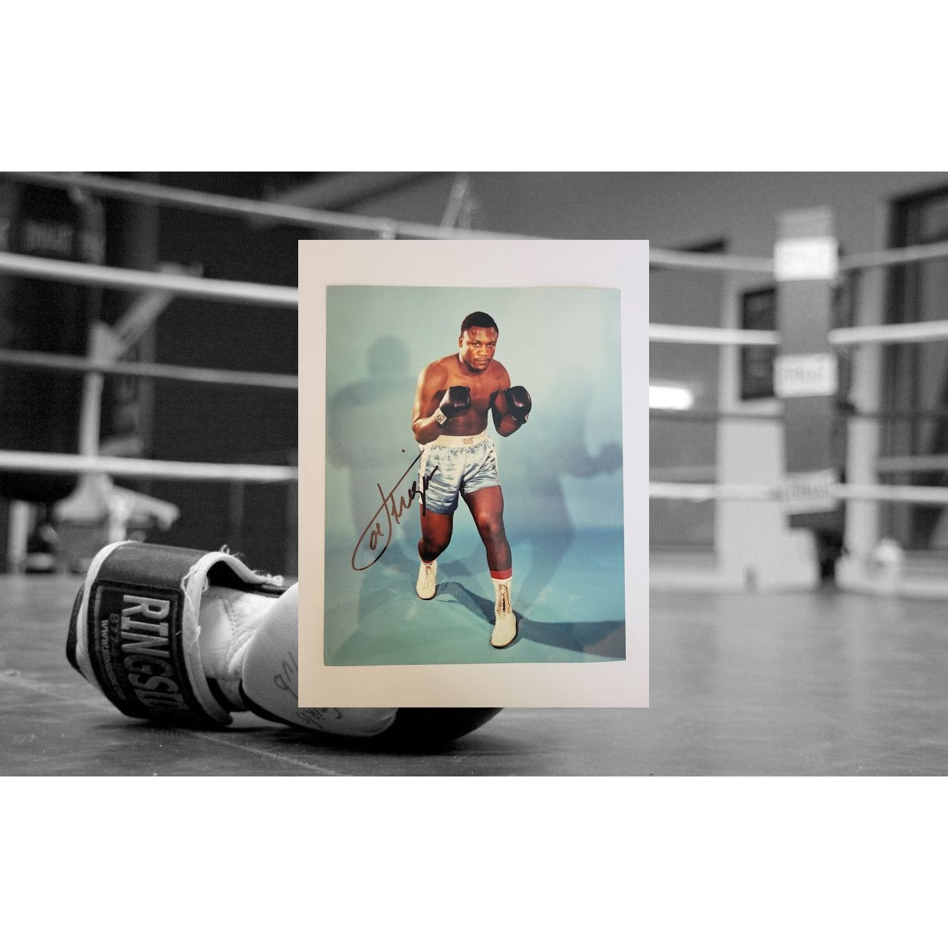 Joe Frazier 8 x 10 photo signed with proof