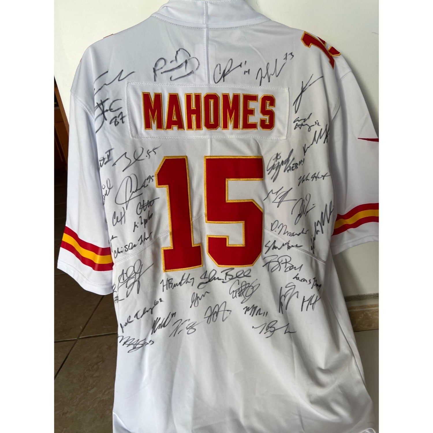 Patrick Mahomes Andy Reid Travis Kelce 2022-23 Kansas City Chiefs authentic Patrick Mahomes jersey signed with proof