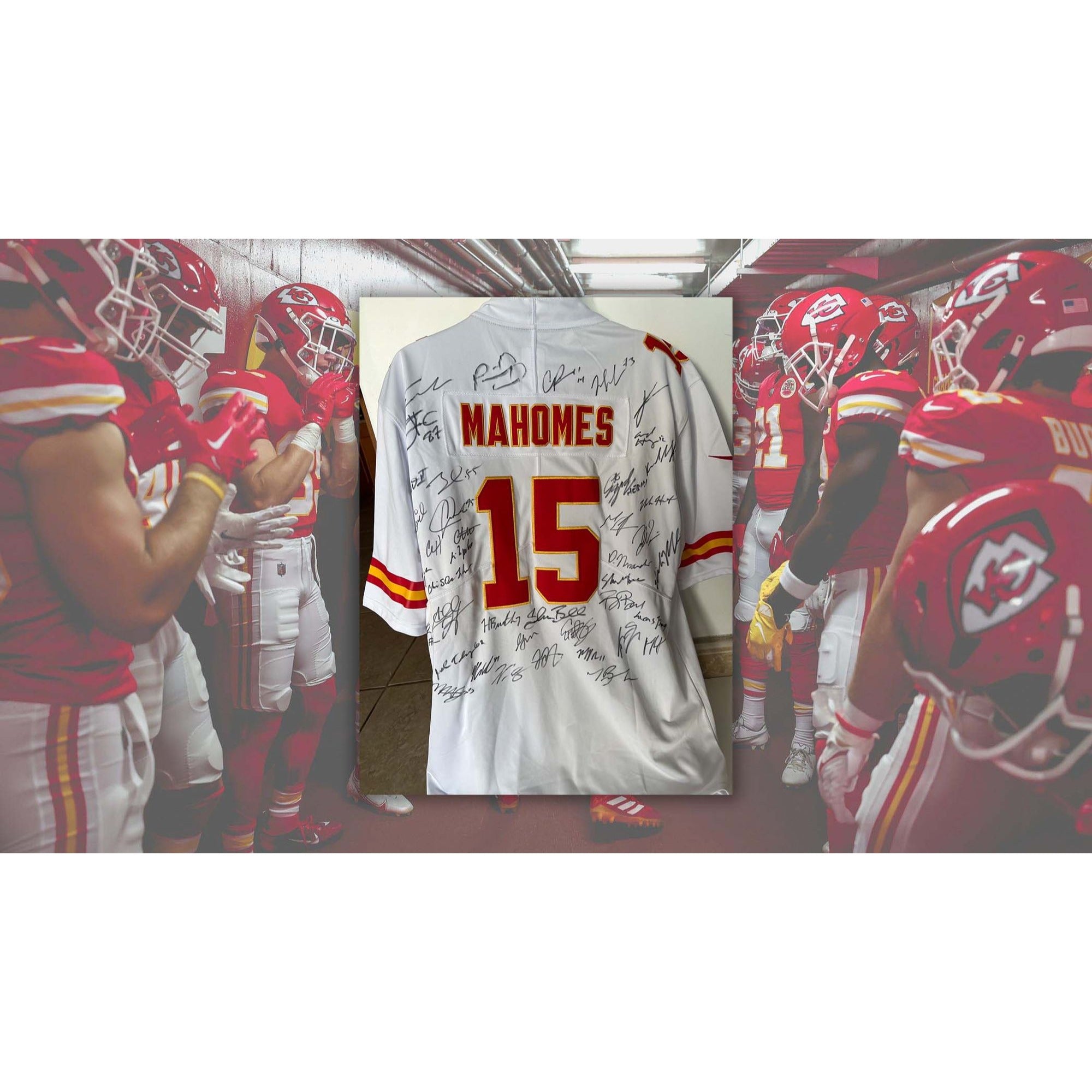 Patrick Mahomes Back Signed Kansas City Chiefs Home Jersey In Deluxe  Packaging