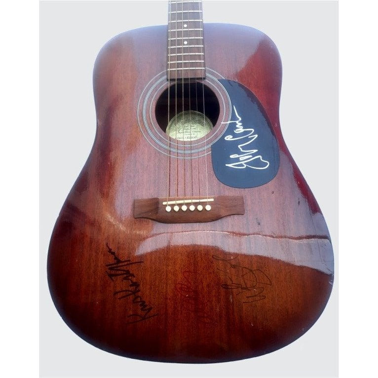 Johnny Cash, Waylon Jennings, Kris Kristofferson, Willie Nelson, The Highwaymen acoustic guitar signed with proof