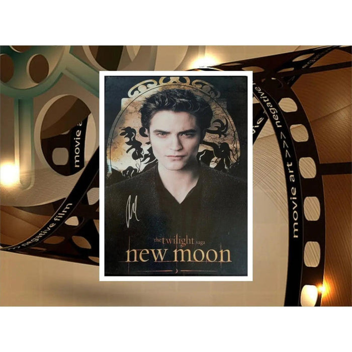Robert Pattinson Twilight signed 15x11 photo with proof