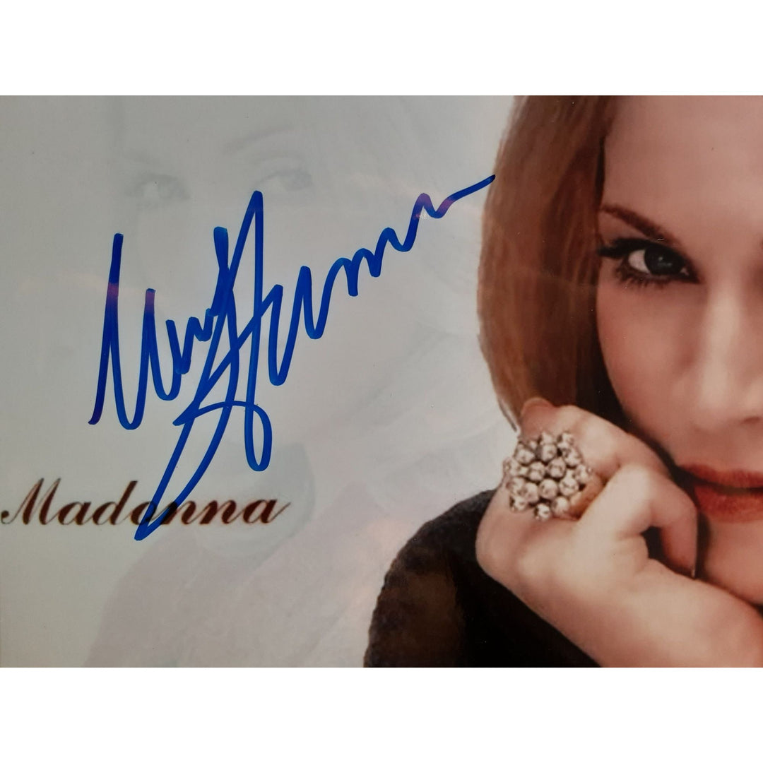 Madonna Ciccone signed 8 x 10 photo with proof - Awesome Artifacts 