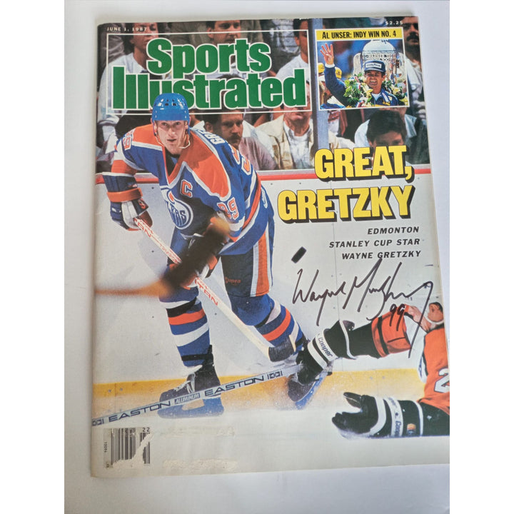 Wayne Gretzky Sports Illustrated signed with proof