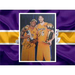 Kobe Bryant and Pau Gasol 8x10 photo signed with proof