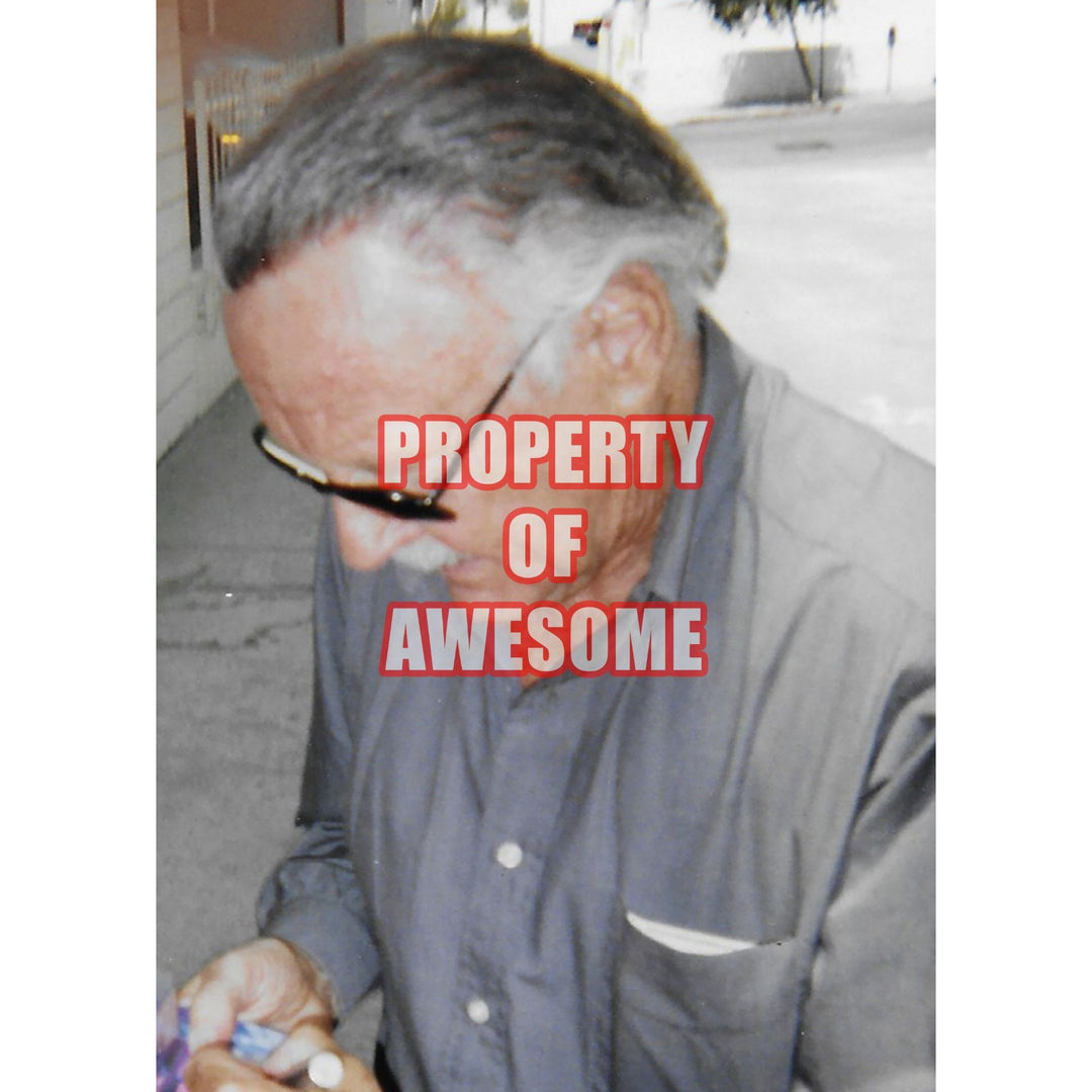 Stan Lee Marvel creator 8 by 10 sign photo with proof - Awesome Artifacts 