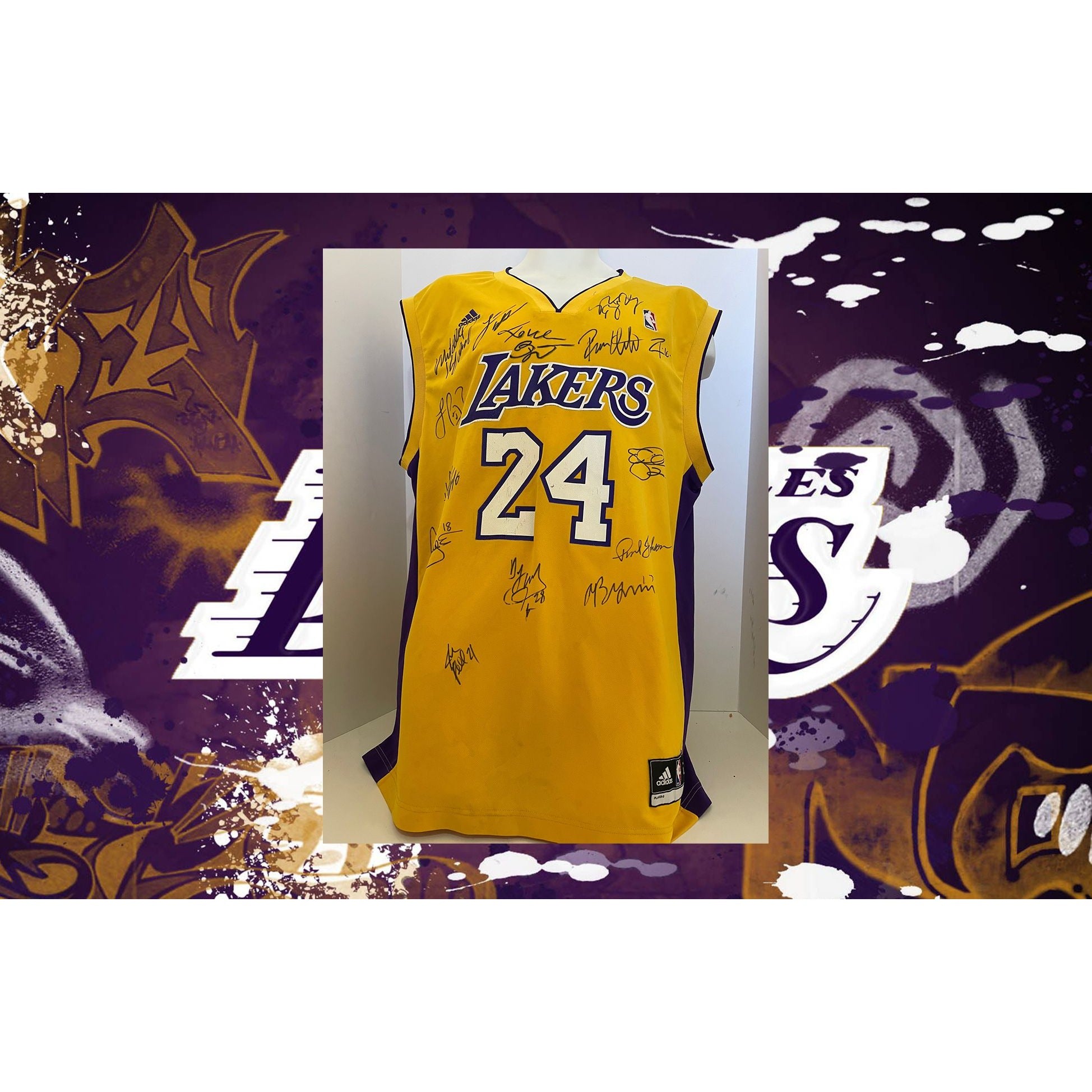 Awesome Artifacts Los Angeles Lakers Kobe Bryant Phil Jackson Pau Gasol Team Signed NBA Champs Jersey with Proof by Awesome Artifact