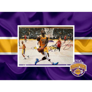 LeBron James 5 x 7 photo Los Angeles Lakers signed with proof