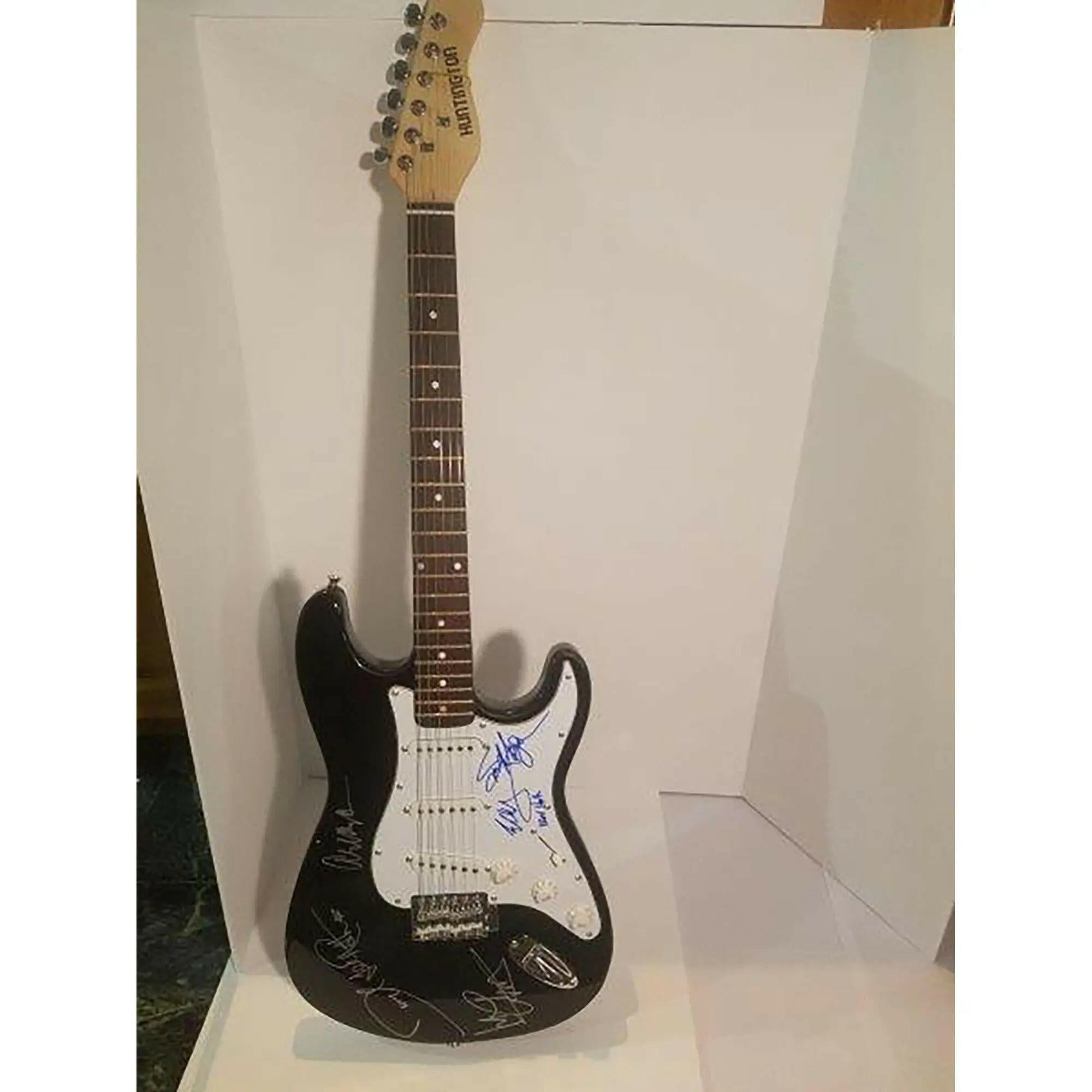 Eddie Van Halen, David Lee Roth, Sammy Hagar signed guitar with proof