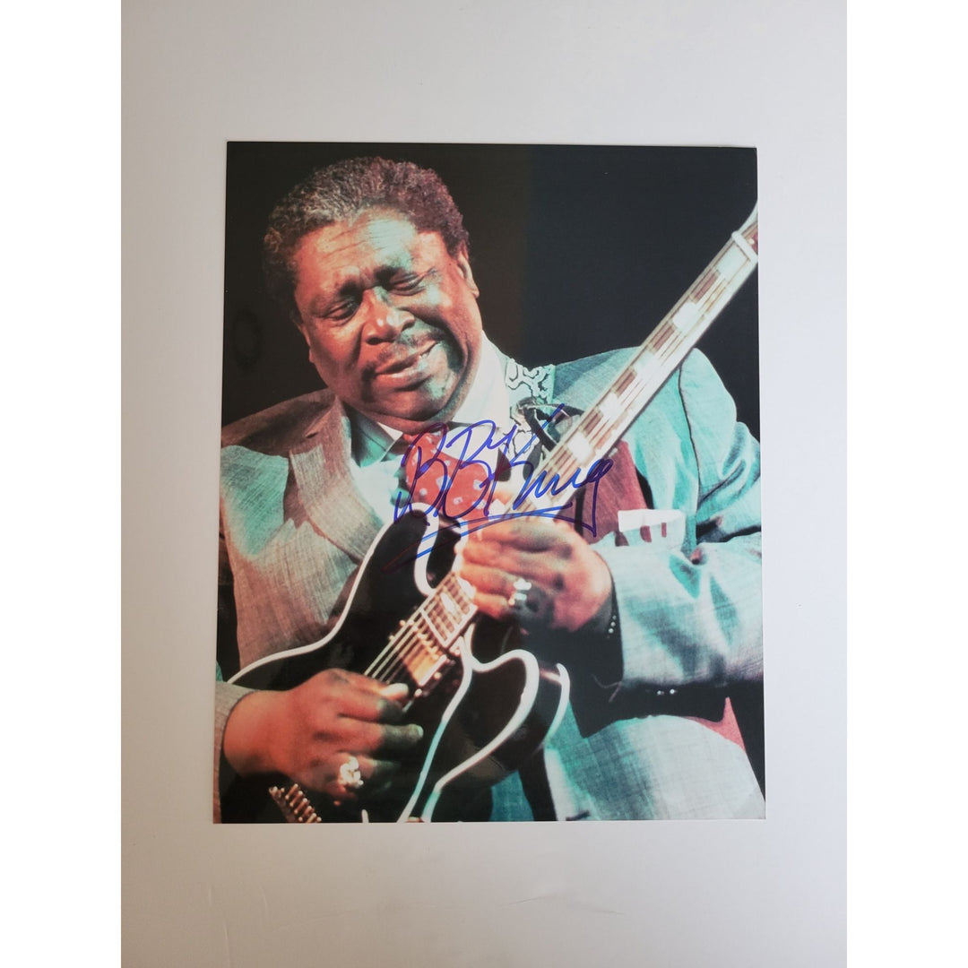 BB King 8x10 photo sign with proof