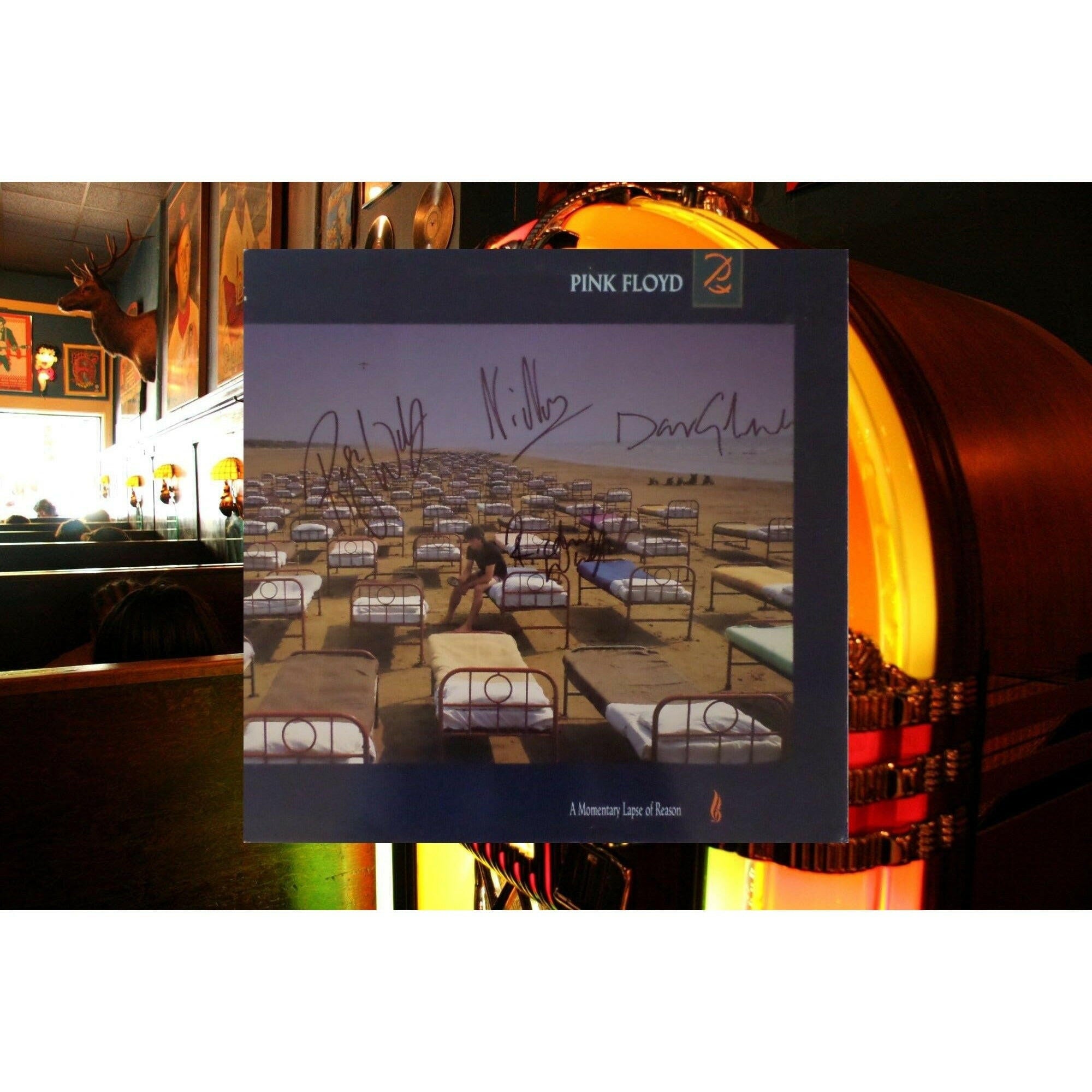 Pink Floyd David Gilmour, Roger Waters, Nick Mason and Richard Wright signed LP