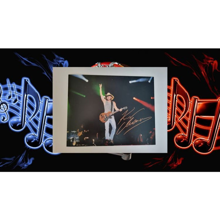 Kenny Chesney 8x10 photo signed with proof