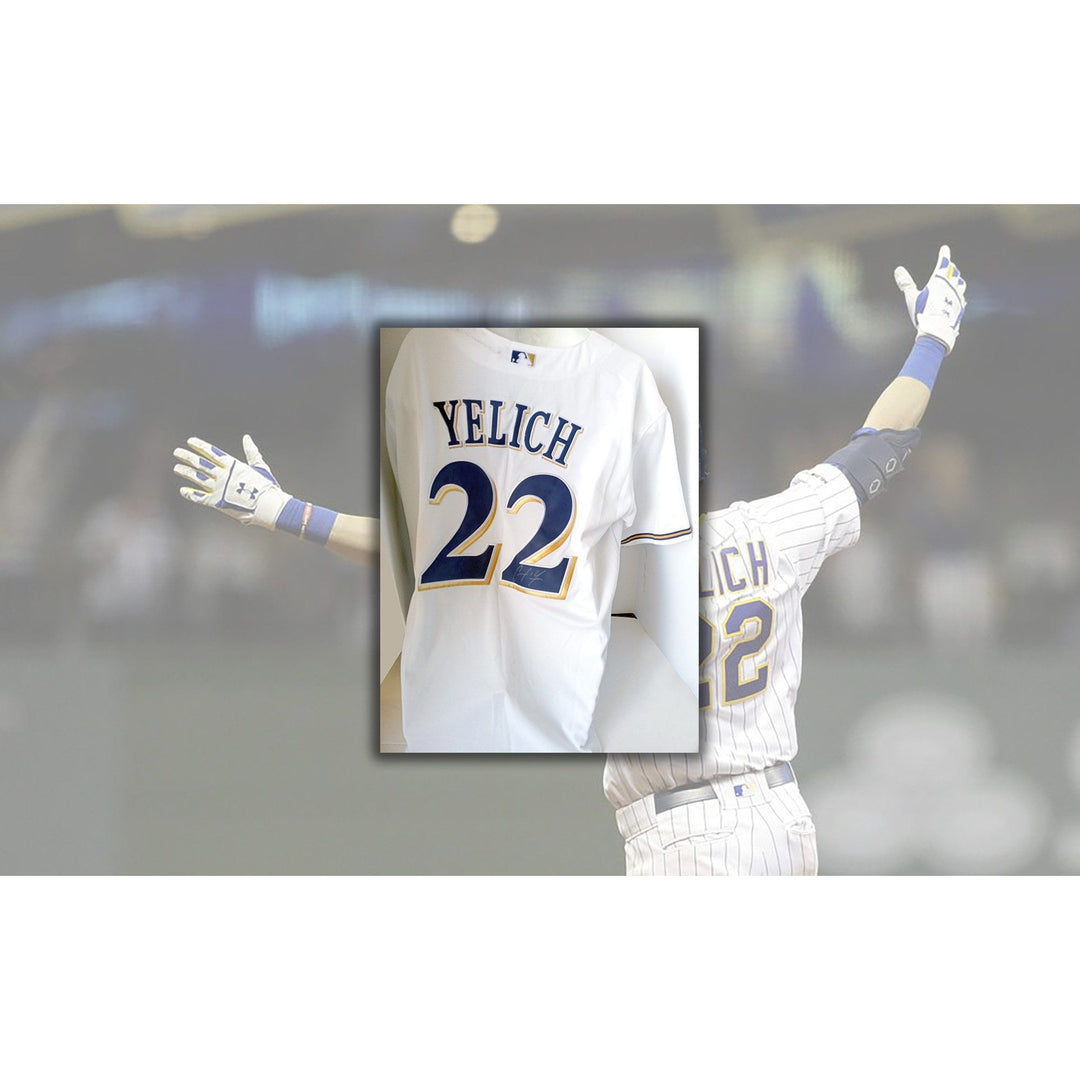 Christian Yelich Milwaukee Brewers size extra large jersey signed with proof