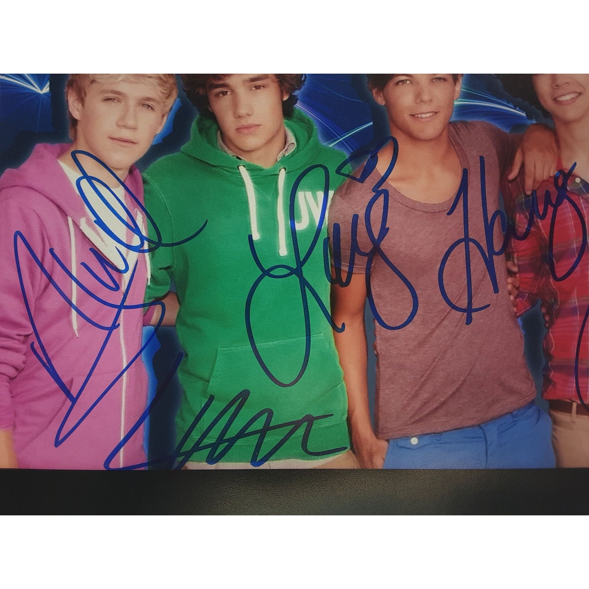 One Direction, Harry Styles, Zayn Malik, Niall Horan, Louis Tomlinson, Liam Payne 8 x 10 signed photo - Awesome Artifacts 