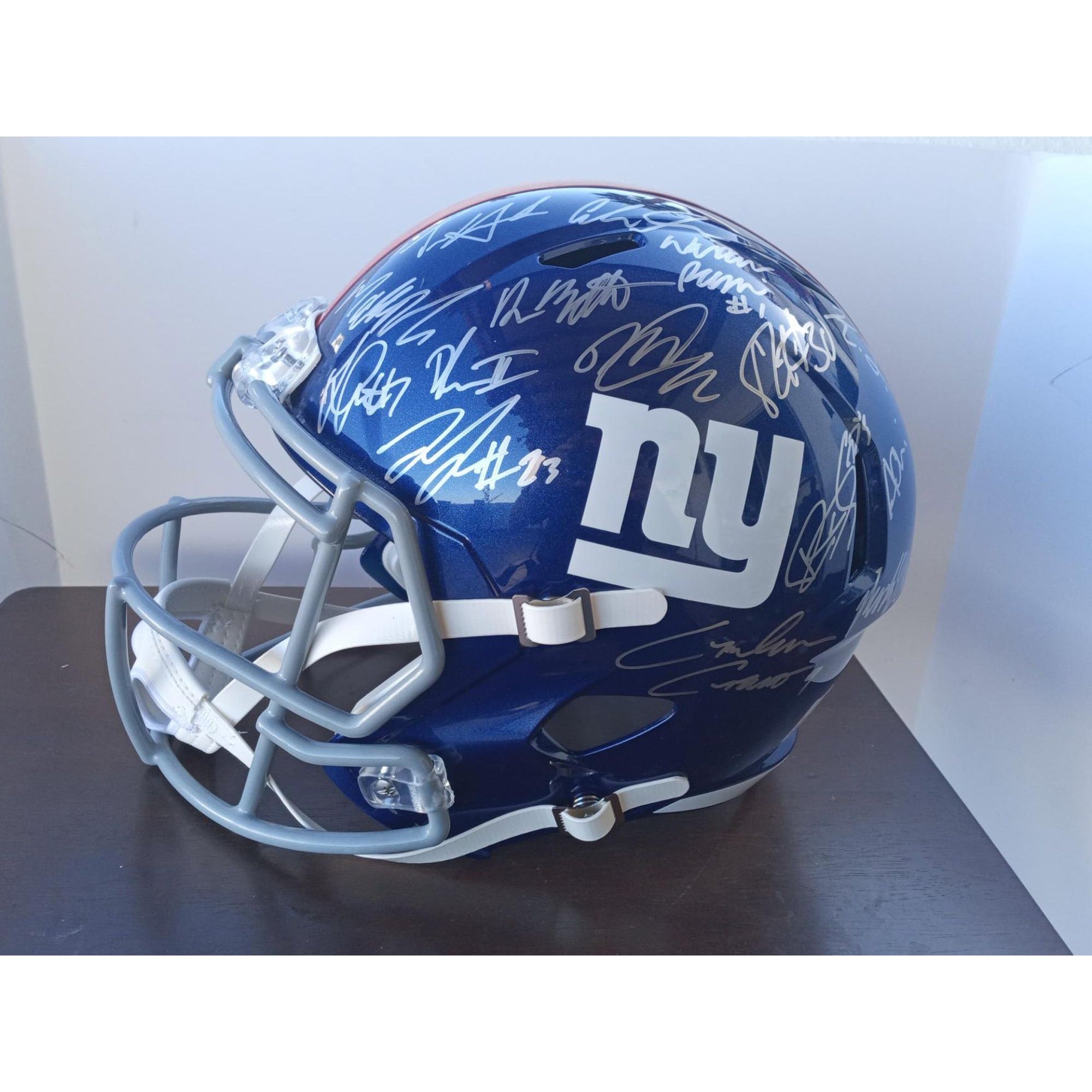 Saquon Barkley Full Signature New York Giants FS Replica Speed Helmet –  Sports Integrity