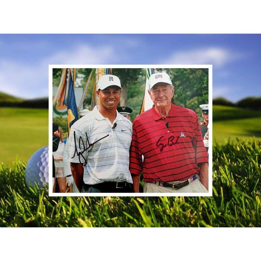 George Herbert Walker Bush and Tiger Woods 8 x 10 photo signed with proof