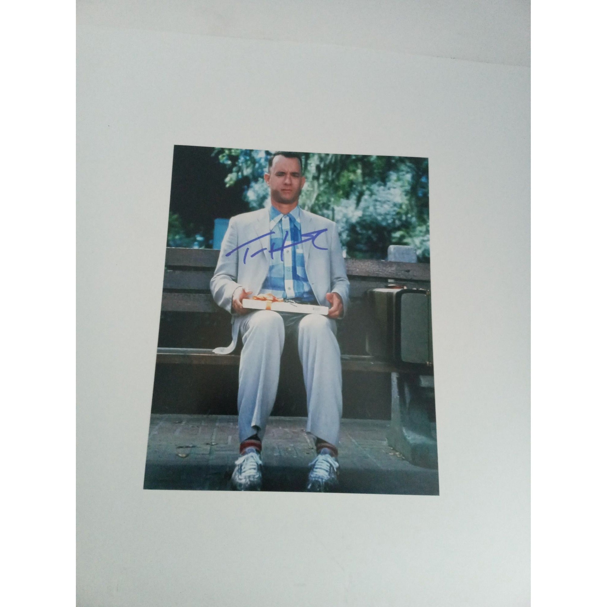 Tom Hanks Forrest Gump 8 x 10 sign photo with proof - Awesome Artifacts 