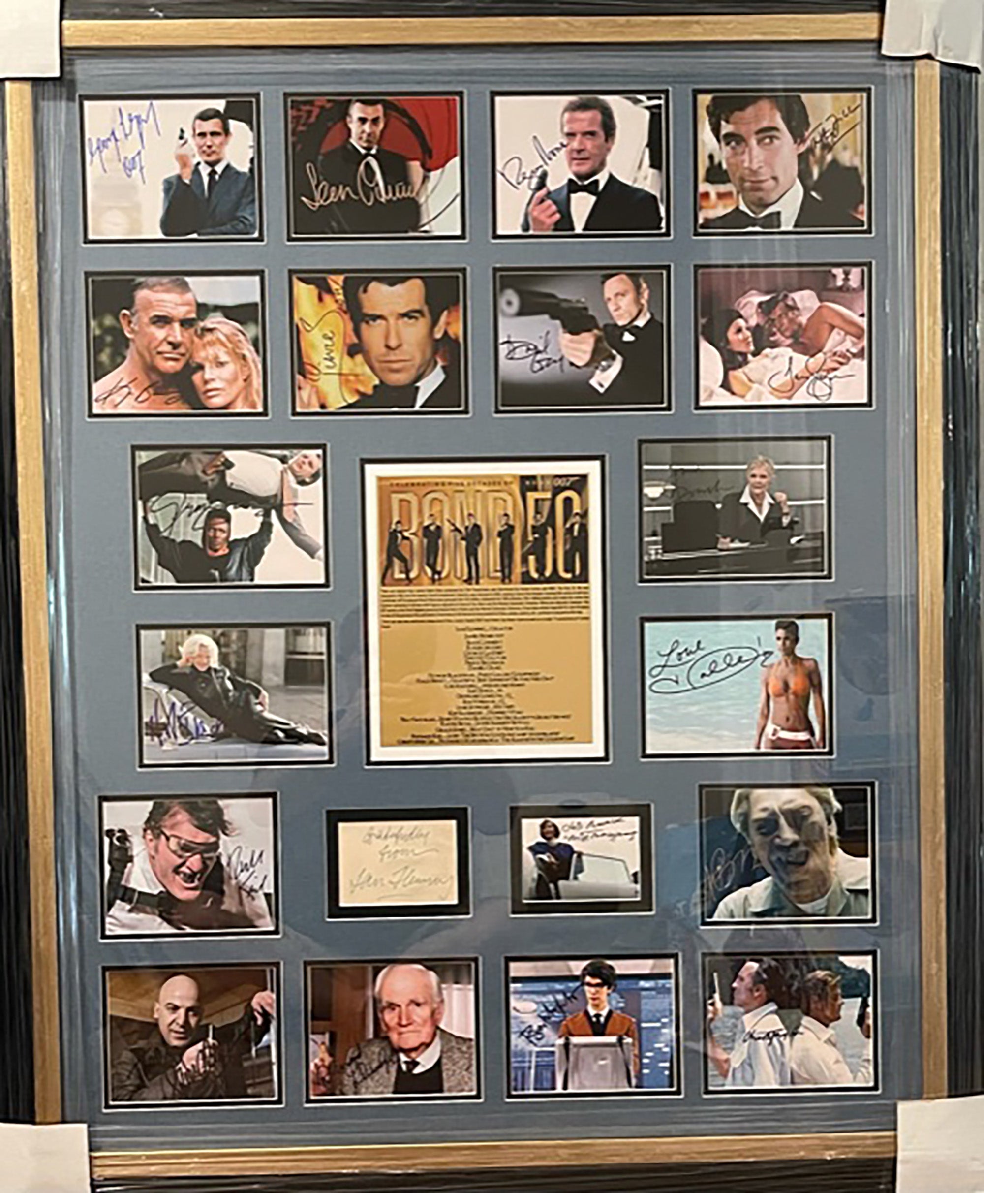 Sean Connery, Roger Moore, Daniel Craig, James Bond 007 cast signed  and framed with proof