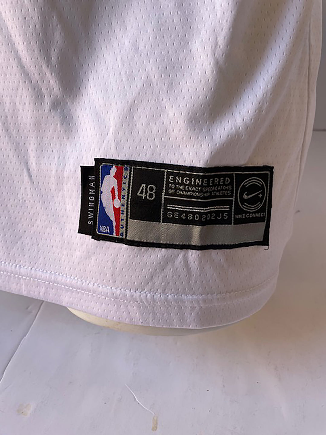 Brookyln Nets Kyrie Irving signed jersey signed with proof