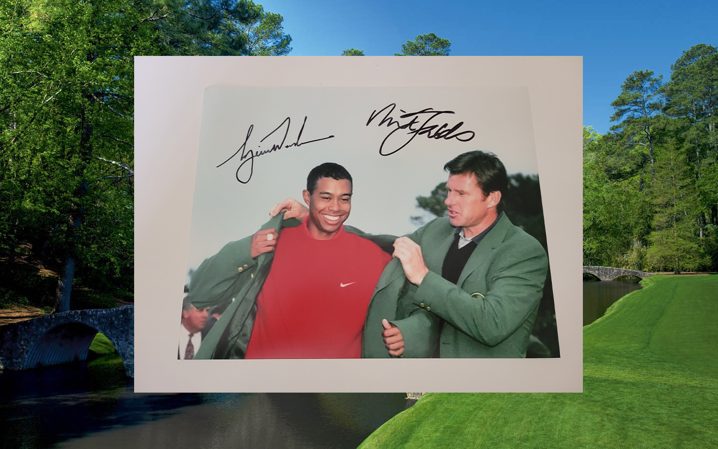 Tiger Woods and Nick Faldo 1997 Masters champion signed 8 x 10 photo with proof